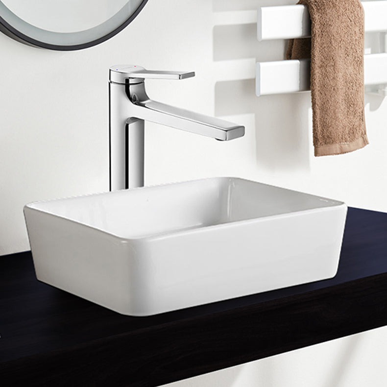 Modern Bathroom Sink Porcelain Square Vessel Lavatory Sink with Pop-Up Drain Clearhalo 'Bathroom Remodel & Bathroom Fixtures' 'Bathroom Sinks & Faucet Components' 'Bathroom Sinks' 'bathroom_sink' 'Home Improvement' 'home_improvement' 'home_improvement_bathroom_sink' 6727633