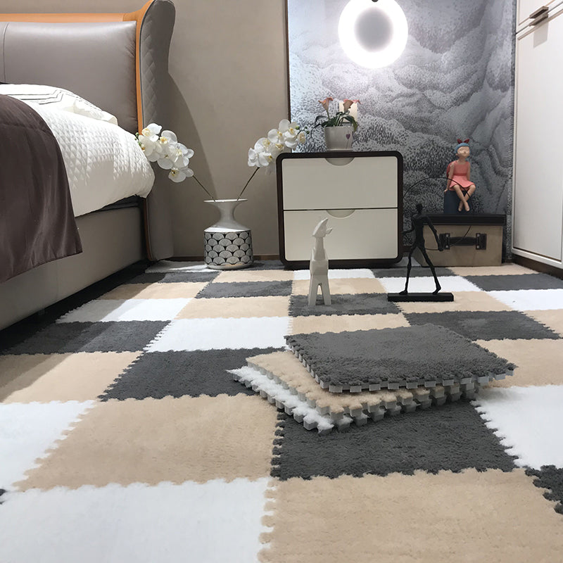 Carpet Floor Tile Level Loop Interlocking Non-Skid Carpet Tiles Brown-White-Grey Clearhalo 'Carpet Tiles & Carpet Squares' 'carpet_tiles_carpet_squares' 'Flooring 'Home Improvement' 'home_improvement' 'home_improvement_carpet_tiles_carpet_squares' Walls and Ceiling' 6728594