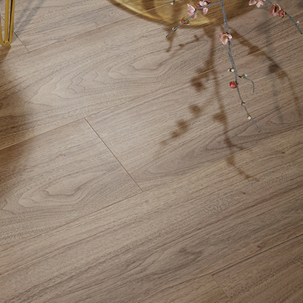 Modern Wood Laminate Floor Natural Oak Textured Laminate Flooring Clearhalo 'Flooring 'Home Improvement' 'home_improvement' 'home_improvement_laminate_flooring' 'Laminate Flooring' 'laminate_flooring' Walls and Ceiling' 6728816