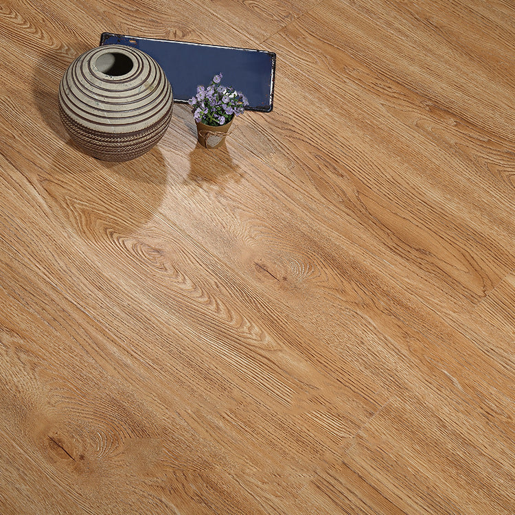 Brown Laminate Flooring Scratch Resistant Natural Oak Laminate with Click Lock Light Brown Clearhalo 'Flooring 'Home Improvement' 'home_improvement' 'home_improvement_laminate_flooring' 'Laminate Flooring' 'laminate_flooring' Walls and Ceiling' 6728823