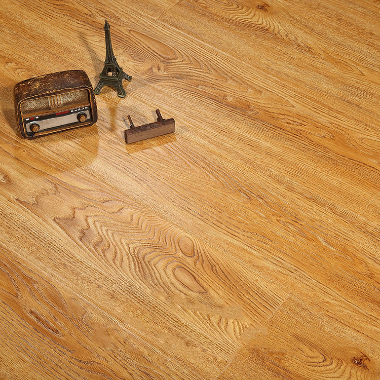 Brown Laminate Flooring Scratch Resistant Natural Oak Laminate with Click Lock Yellow Brown Clearhalo 'Flooring 'Home Improvement' 'home_improvement' 'home_improvement_laminate_flooring' 'Laminate Flooring' 'laminate_flooring' Walls and Ceiling' 6728825
