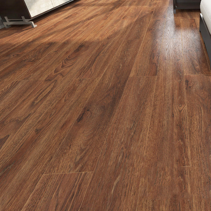 Brown Laminate Flooring Scratch Resistant Natural Oak Laminate with Click Lock Clearhalo 'Flooring 'Home Improvement' 'home_improvement' 'home_improvement_laminate_flooring' 'Laminate Flooring' 'laminate_flooring' Walls and Ceiling' 6728826