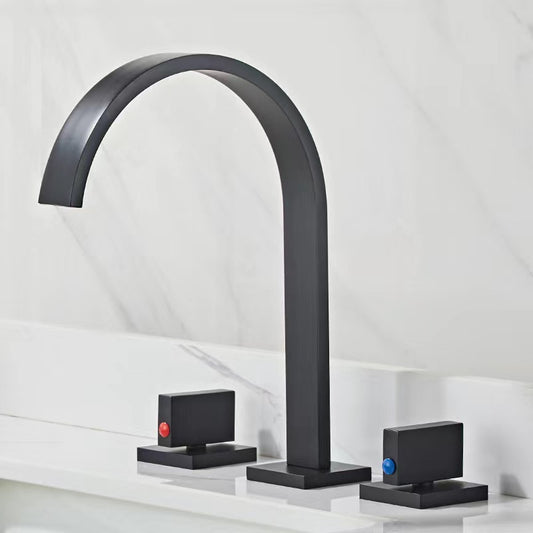 Modern Style Faucet Widespread Faucets with Double Cross Handles Clearhalo 'Bathroom Remodel & Bathroom Fixtures' 'Bathroom Sink Faucets' 'Bathroom Sinks & Faucet Components' 'bathroom_sink_faucets' 'Home Improvement' 'home_improvement' 'home_improvement_bathroom_sink_faucets' 6742842