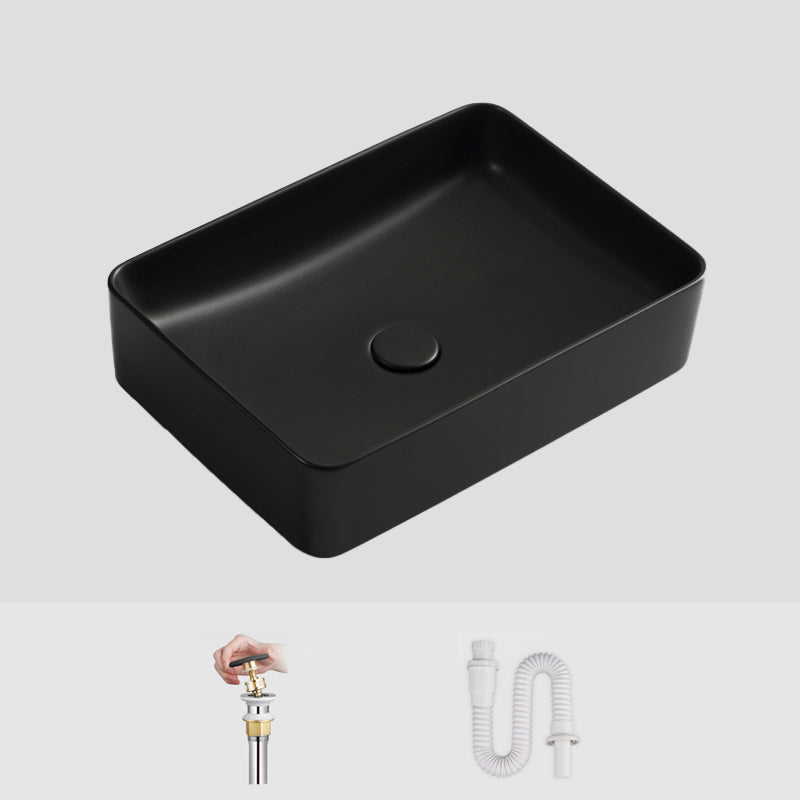 Modern Bathroom Sink Ceramic Oval White Basin Drain Assembly Bathroom Sink 21"L x 15"W x 5"H Black None Clearhalo 'Bathroom Remodel & Bathroom Fixtures' 'Bathroom Sinks & Faucet Components' 'Bathroom Sinks' 'bathroom_sink' 'Home Improvement' 'home_improvement' 'home_improvement_bathroom_sink' 6743393