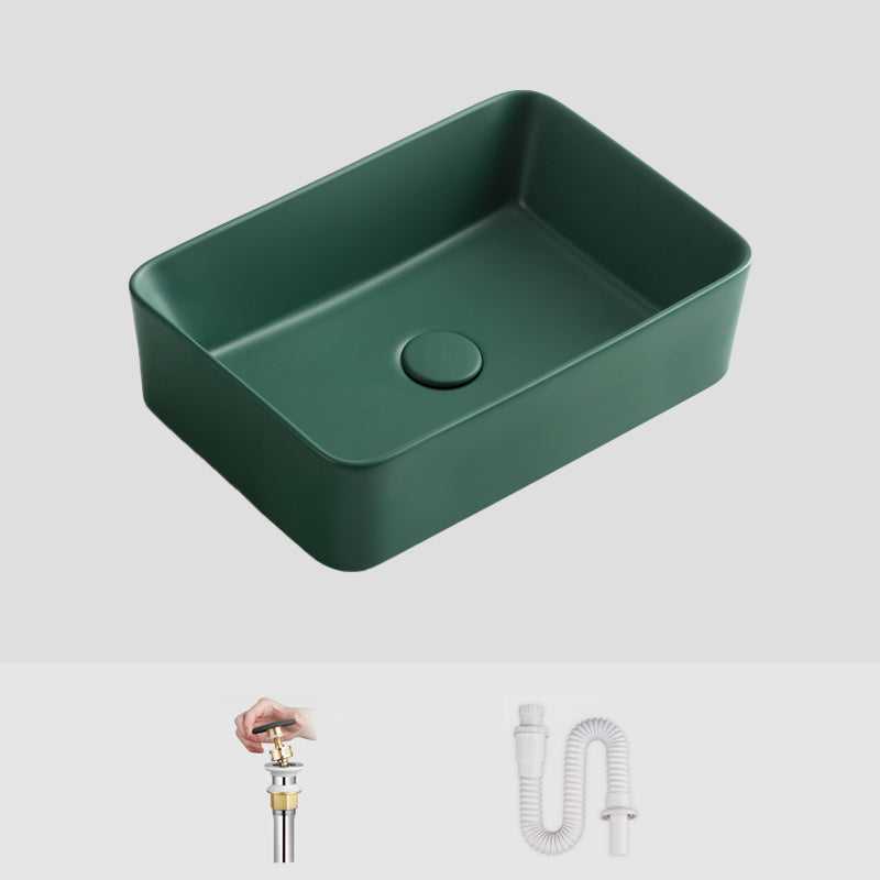 Modern Bathroom Sink Ceramic Oval White Basin Drain Assembly Bathroom Sink 19"L x 13"W x 5"H Green None Clearhalo 'Bathroom Remodel & Bathroom Fixtures' 'Bathroom Sinks & Faucet Components' 'Bathroom Sinks' 'bathroom_sink' 'Home Improvement' 'home_improvement' 'home_improvement_bathroom_sink' 6743401