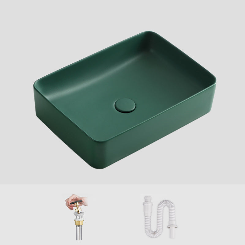 Modern Bathroom Sink Ceramic Oval White Basin Drain Assembly Bathroom Sink 21"L x 15"W x 5"H Green None Clearhalo 'Bathroom Remodel & Bathroom Fixtures' 'Bathroom Sinks & Faucet Components' 'Bathroom Sinks' 'bathroom_sink' 'Home Improvement' 'home_improvement' 'home_improvement_bathroom_sink' 6743405