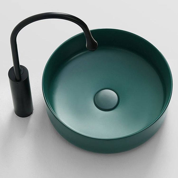 Bathroom Sink Oval Ceramic Basin Bathroom Sink with Drain Assembly Clearhalo 'Bathroom Remodel & Bathroom Fixtures' 'Bathroom Sinks & Faucet Components' 'Bathroom Sinks' 'bathroom_sink' 'Home Improvement' 'home_improvement' 'home_improvement_bathroom_sink' 6743491