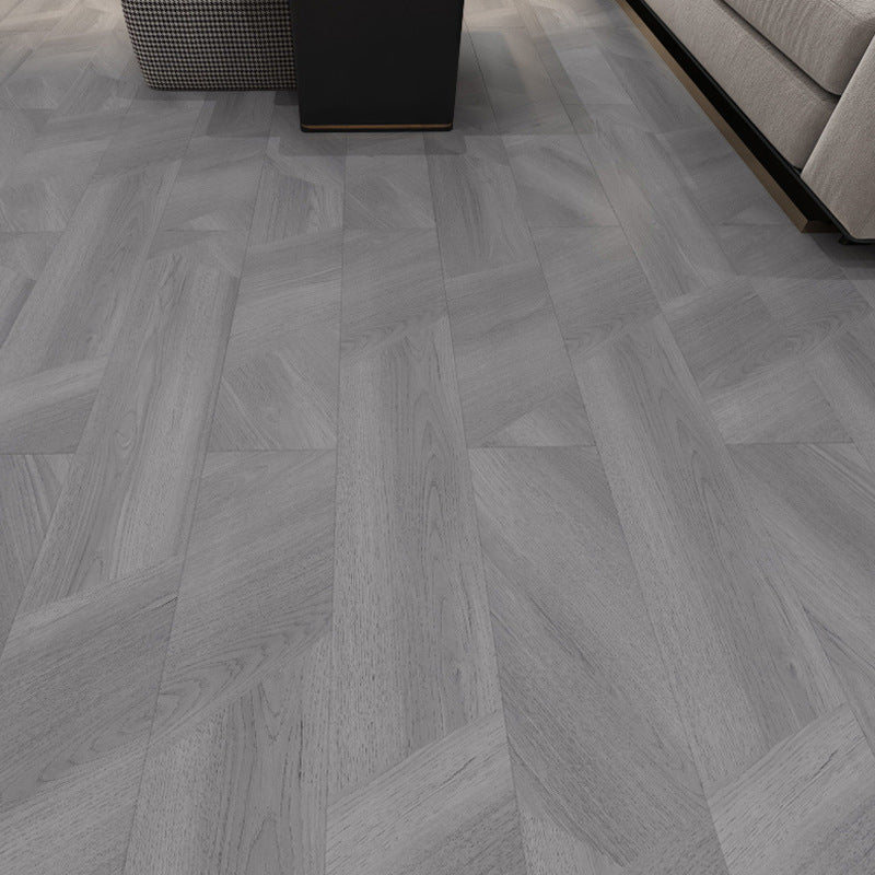 Waterproof Laminate Floor Solid Wood Laminate Plank Flooring with Click Lock Silver Gray Clearhalo 'Flooring 'Home Improvement' 'home_improvement' 'home_improvement_laminate_flooring' 'Laminate Flooring' 'laminate_flooring' Walls and Ceiling' 6756950