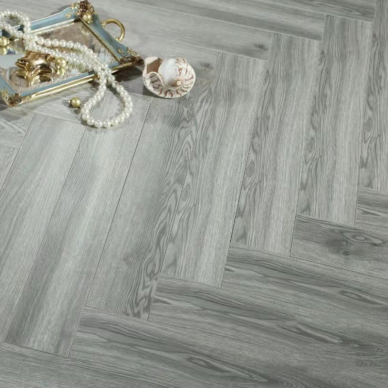 Slip Resistant Laminate Floor Wooden Laminate Plank Flooring Grey Clearhalo 'Flooring 'Home Improvement' 'home_improvement' 'home_improvement_laminate_flooring' 'Laminate Flooring' 'laminate_flooring' Walls and Ceiling' 6756963