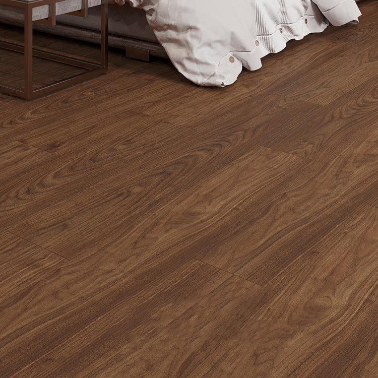 Laminate Flooring Solid Wood Natural Oak Laminate Plank Flooring Brown Clearhalo 'Flooring 'Home Improvement' 'home_improvement' 'home_improvement_laminate_flooring' 'Laminate Flooring' 'laminate_flooring' Walls and Ceiling' 6756987