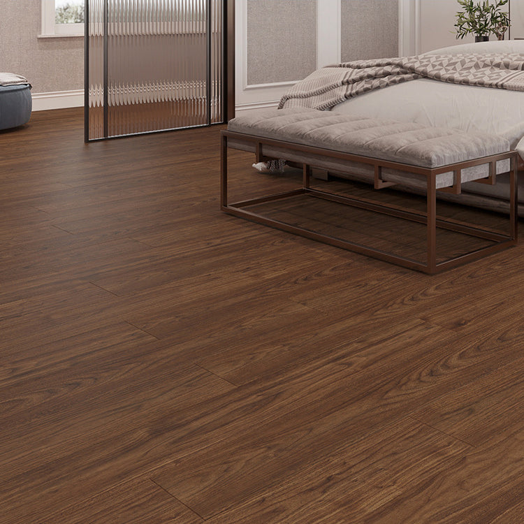 Laminate Flooring Solid Wood Natural Oak Laminate Plank Flooring Clearhalo 'Flooring 'Home Improvement' 'home_improvement' 'home_improvement_laminate_flooring' 'Laminate Flooring' 'laminate_flooring' Walls and Ceiling' 6756989