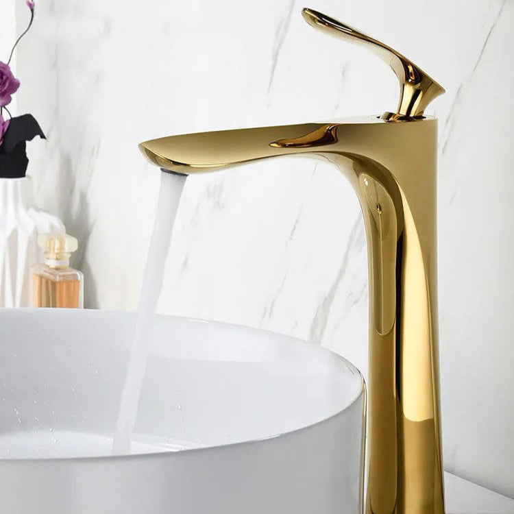 Glam Style Faucet One Lever Handle Vessel Sink Bathroom Faucet Clearhalo 'Bathroom Remodel & Bathroom Fixtures' 'Bathroom Sink Faucets' 'Bathroom Sinks & Faucet Components' 'bathroom_sink_faucets' 'Home Improvement' 'home_improvement' 'home_improvement_bathroom_sink_faucets' 6771316