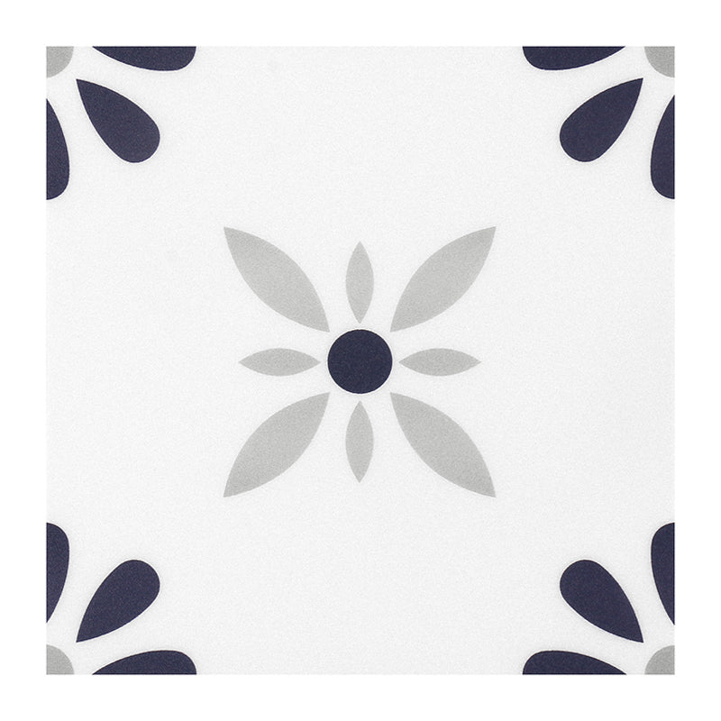 Peel and Stick PVC Flooring Matte Vinyl Flooring with Floral Pattern Blue-White Clearhalo 'Flooring 'Home Improvement' 'home_improvement' 'home_improvement_vinyl_flooring' 'Vinyl Flooring' 'vinyl_flooring' Walls and Ceiling' 6772945