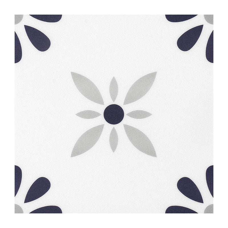 Peel and Stick PVC Flooring Matte Vinyl Flooring with Floral Pattern Blue-White Clearhalo 'Flooring 'Home Improvement' 'home_improvement' 'home_improvement_vinyl_flooring' 'Vinyl Flooring' 'vinyl_flooring' Walls and Ceiling' 6772945