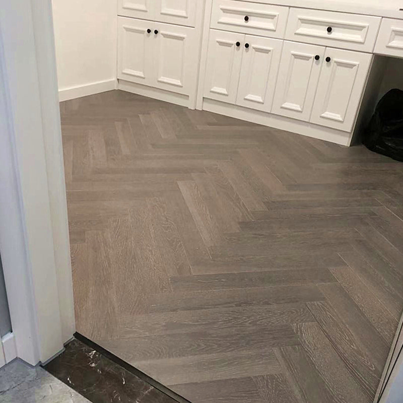 Classic Laminate Flooring Waterproof Wood Living Room Laminate Floor Clearhalo 'Flooring 'Home Improvement' 'home_improvement' 'home_improvement_laminate_flooring' 'Laminate Flooring' 'laminate_flooring' Walls and Ceiling' 6773253