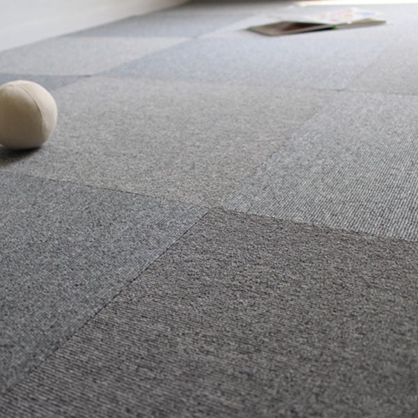 Carpet Tile Non-Skid Fade Resistant Solid Color Self Peel and Stick Carpet Tiles Bedroom Clearhalo 'Carpet Tiles & Carpet Squares' 'carpet_tiles_carpet_squares' 'Flooring 'Home Improvement' 'home_improvement' 'home_improvement_carpet_tiles_carpet_squares' Walls and Ceiling' 6786335