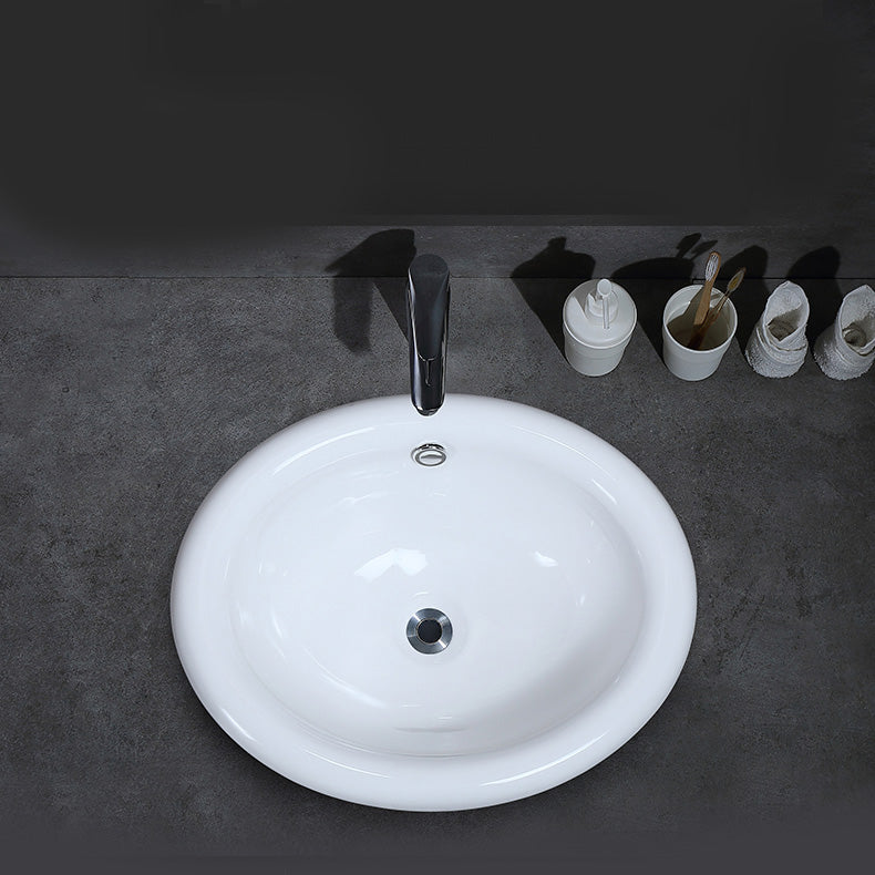 Contemporary Bathroom Sink Porcelain Oval-Shape Drop-in Bathroom Sink without Faucet Clearhalo 'Bathroom Remodel & Bathroom Fixtures' 'Bathroom Sinks & Faucet Components' 'Bathroom Sinks' 'bathroom_sink' 'Home Improvement' 'home_improvement' 'home_improvement_bathroom_sink' 6786885