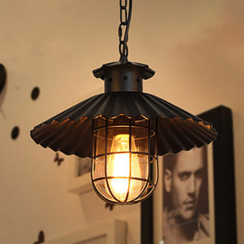 Wrought Iron Scalloped Edged Hanging Lamp with Cage Rustic 1 Head Restaurant Ceiling Pendant Light in Rust Clearhalo 'Art Deco Pendants' 'Cast Iron' 'Ceiling Lights' 'Ceramic' 'Crystal' 'Industrial Pendants' 'Industrial' 'Metal' 'Middle Century Pendants' 'Pendant Lights' 'Pendants' 'Tiffany' Lighting' 679704