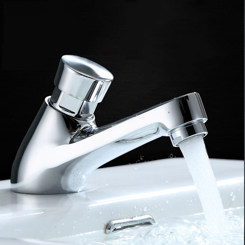 Modern Vessel Faucet Brass 1-Handle Low Arc Vessel Faucet for Home Clearhalo 'Bathroom Remodel & Bathroom Fixtures' 'Bathroom Sink Faucets' 'Bathroom Sinks & Faucet Components' 'bathroom_sink_faucets' 'Home Improvement' 'home_improvement' 'home_improvement_bathroom_sink_faucets' 6818341