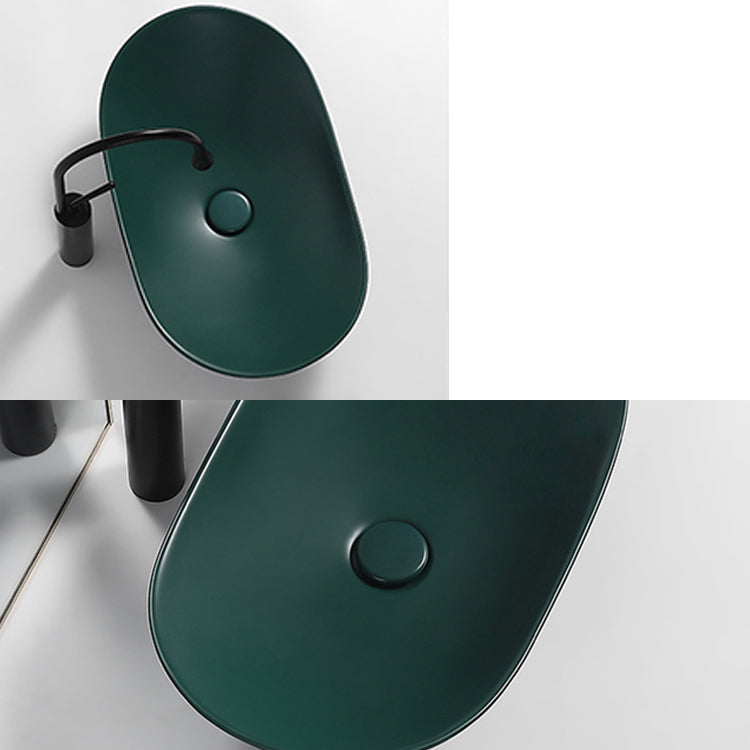 Modern Vessel Bathroom Sink Porcelain Oval with Pop-Up Drain and Faucet Vessel Sink Clearhalo 'Bathroom Remodel & Bathroom Fixtures' 'Bathroom Sinks & Faucet Components' 'Bathroom Sinks' 'bathroom_sink' 'Home Improvement' 'home_improvement' 'home_improvement_bathroom_sink' 6818757