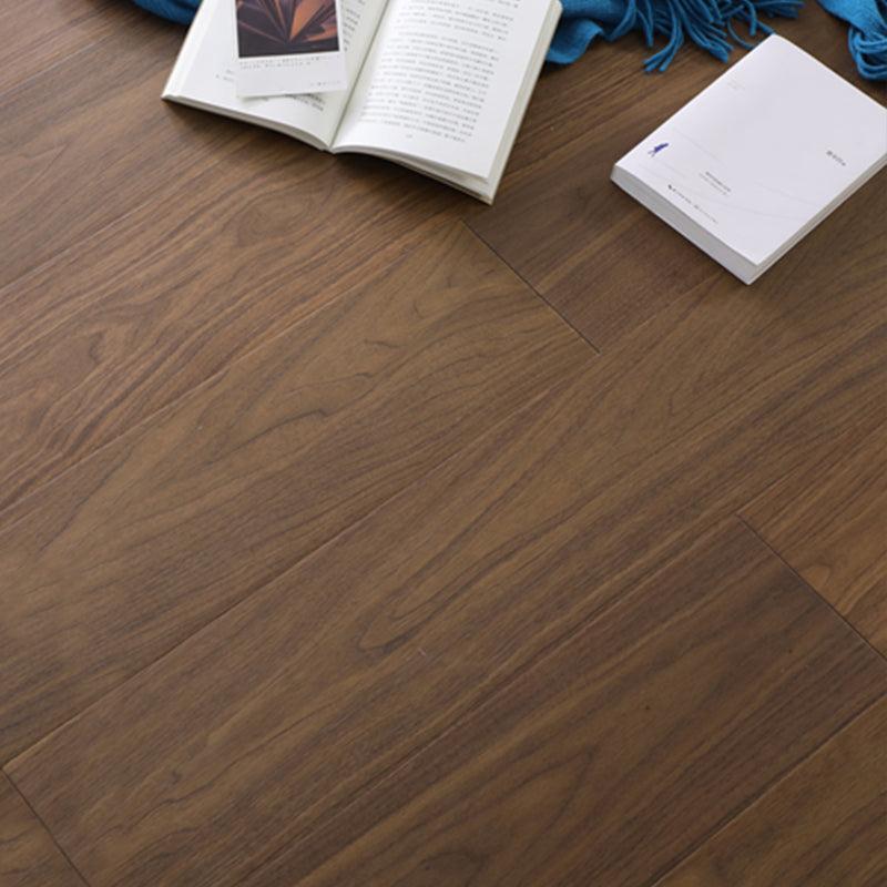 Light Color Wooden Laminate Flooring Modern Style Laminate Flooring Clearhalo 'Flooring 'Home Improvement' 'home_improvement' 'home_improvement_laminate_flooring' 'Laminate Flooring' 'laminate_flooring' Walls and Ceiling' 6819004
