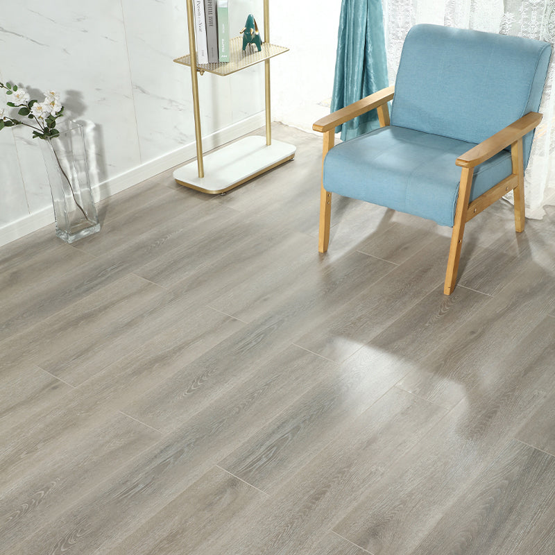 Illustration of Laminate Flooring With Scratch Resistance