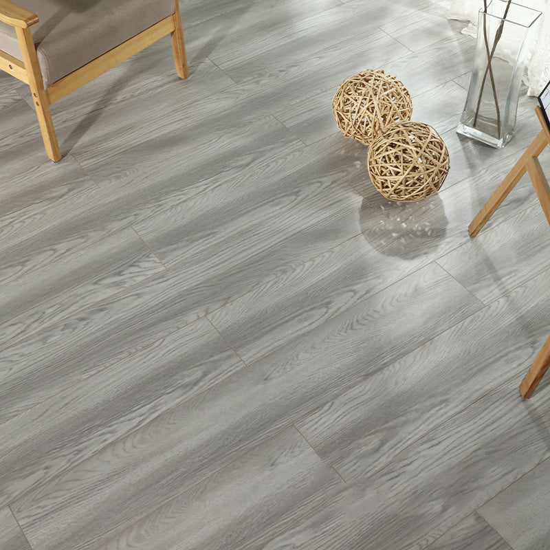 Scratch Resistant Wood Laminate Floor Textured Laminate Flooring Light Gray Clearhalo 'Flooring 'Home Improvement' 'home_improvement' 'home_improvement_laminate_flooring' 'Laminate Flooring' 'laminate_flooring' Walls and Ceiling' 6837101