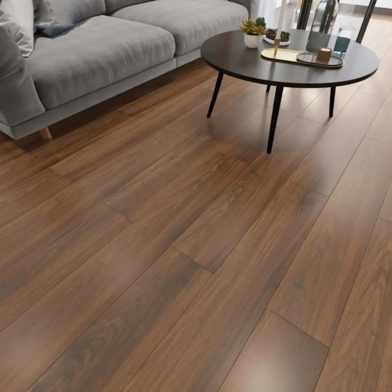 Modern Laminate Floor Scratch Resistant Laminate Plank Flooring Light Brown Clearhalo 'Flooring 'Home Improvement' 'home_improvement' 'home_improvement_laminate_flooring' 'Laminate Flooring' 'laminate_flooring' Walls and Ceiling' 6837127