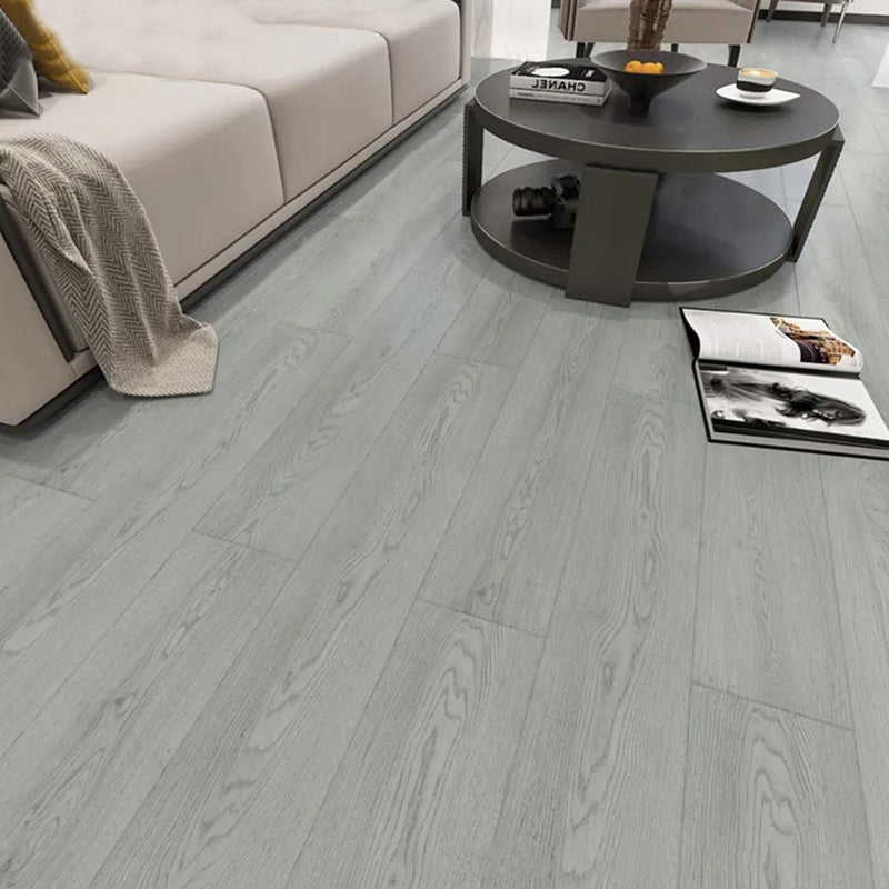 Modern Laminate Floor Scratch Resistant Laminate Plank Flooring Light Grey Clearhalo 'Flooring 'Home Improvement' 'home_improvement' 'home_improvement_laminate_flooring' 'Laminate Flooring' 'laminate_flooring' Walls and Ceiling' 6837135