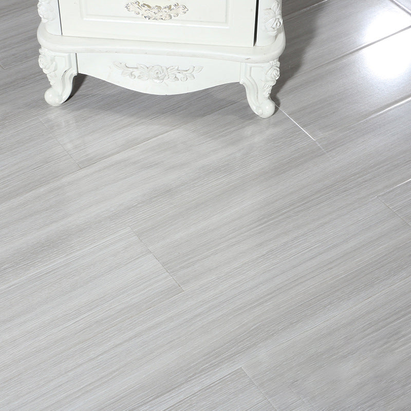 Maple Modern Laminate Flooring Click Lock Stain Resistant Plank Flooring Light Grey Clearhalo 'Flooring 'Home Improvement' 'home_improvement' 'home_improvement_laminate_flooring' 'Laminate Flooring' 'laminate_flooring' Walls and Ceiling' 6837159