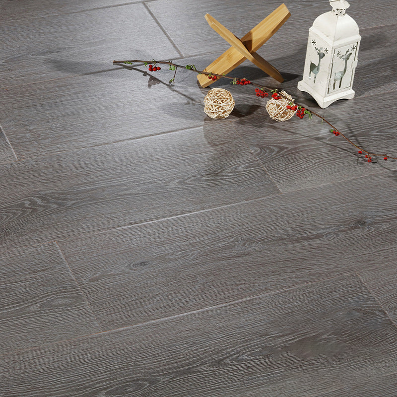Maple Modern Laminate Flooring Click Lock Stain Resistant Laminate Plank Flooring Grey Clearhalo 'Flooring 'Home Improvement' 'home_improvement' 'home_improvement_laminate_flooring' 'Laminate Flooring' 'laminate_flooring' Walls and Ceiling' 6837394