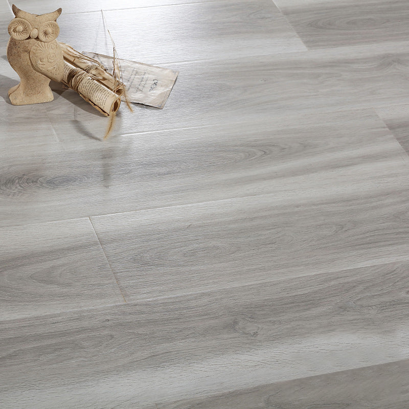 Maple Modern Laminate Flooring Click Lock Stain Resistant Laminate Plank Flooring White Gray Clearhalo 'Flooring 'Home Improvement' 'home_improvement' 'home_improvement_laminate_flooring' 'Laminate Flooring' 'laminate_flooring' Walls and Ceiling' 6837398