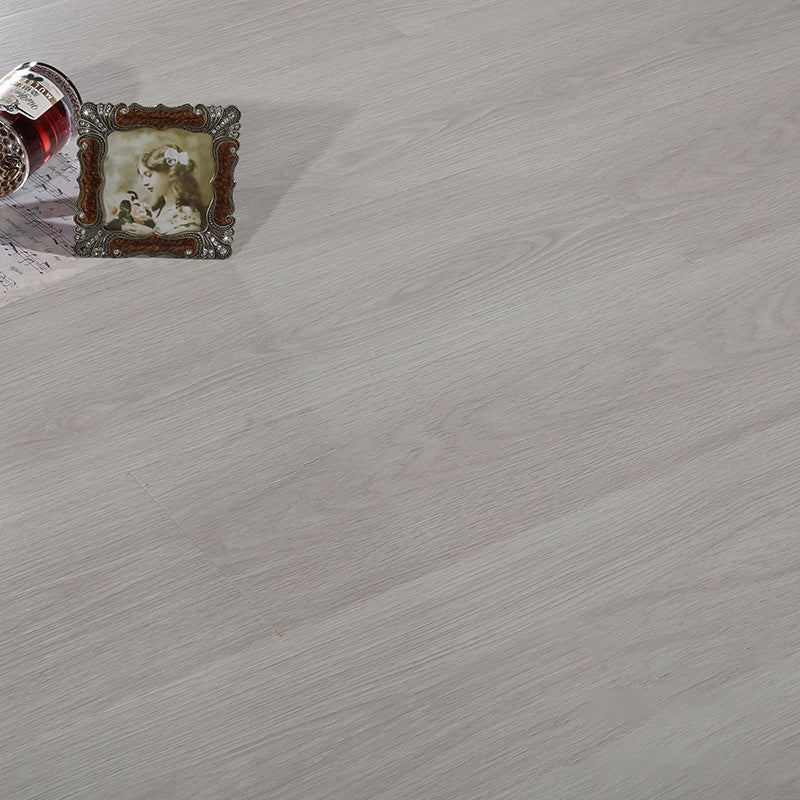 Maple Modern Laminate Flooring Click Lock Stain Resistant Laminate Plank Flooring Gray White Clearhalo 'Flooring 'Home Improvement' 'home_improvement' 'home_improvement_laminate_flooring' 'Laminate Flooring' 'laminate_flooring' Walls and Ceiling' 6837403