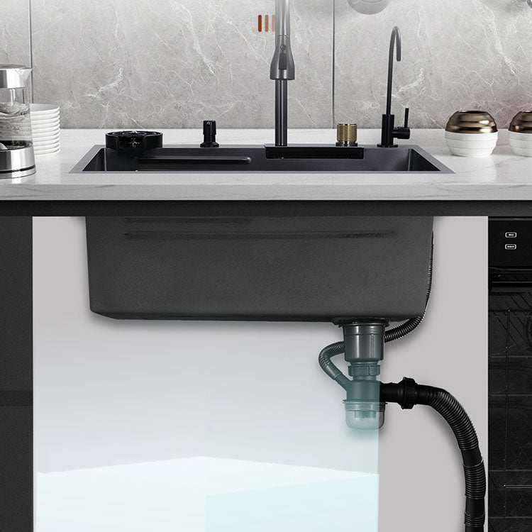 Contemporary Black Sink Stainless Steel Kitchen Sink with Soundproofing Clearhalo 'Home Improvement' 'home_improvement' 'home_improvement_kitchen_sinks' 'Kitchen Remodel & Kitchen Fixtures' 'Kitchen Sinks & Faucet Components' 'Kitchen Sinks' 'kitchen_sinks' 6859663