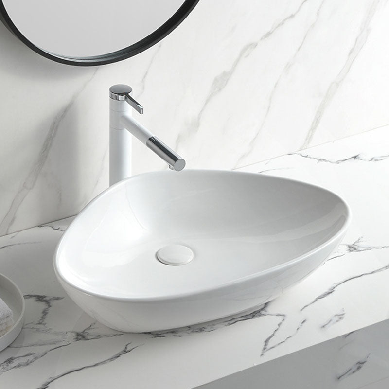 Contemporary Bathroom Sink White Porcelain Vessel Lavatory Sink Only Clearhalo 'Bathroom Remodel & Bathroom Fixtures' 'Bathroom Sinks & Faucet Components' 'Bathroom Sinks' 'bathroom_sink' 'Home Improvement' 'home_improvement' 'home_improvement_bathroom_sink' 6871815