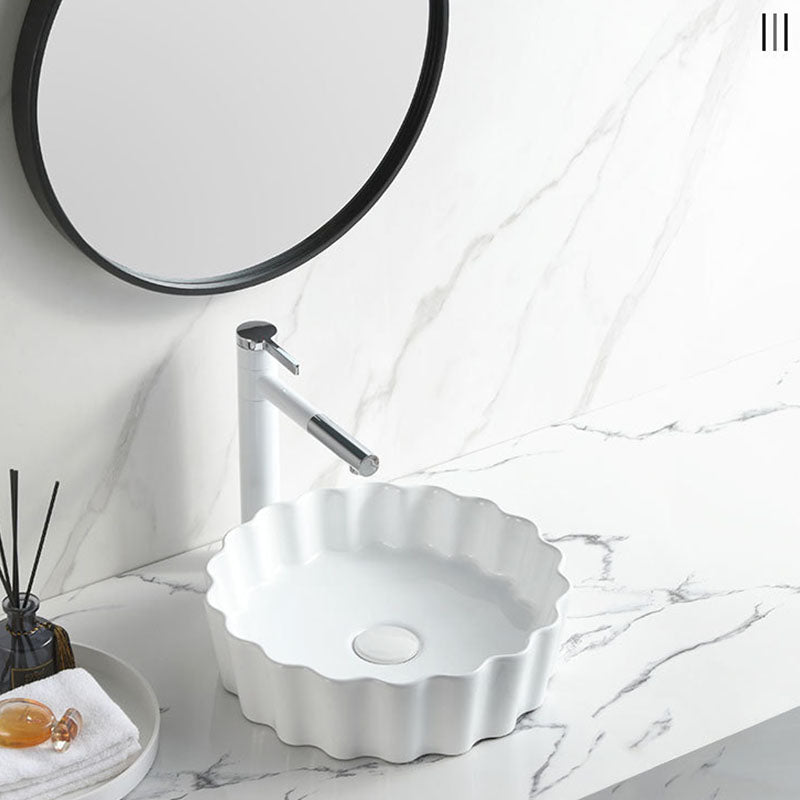 Contemporary Bathroom Sink White Porcelain Vessel Lavatory Sink Only Clearhalo 'Bathroom Remodel & Bathroom Fixtures' 'Bathroom Sinks & Faucet Components' 'Bathroom Sinks' 'bathroom_sink' 'Home Improvement' 'home_improvement' 'home_improvement_bathroom_sink' 6871826