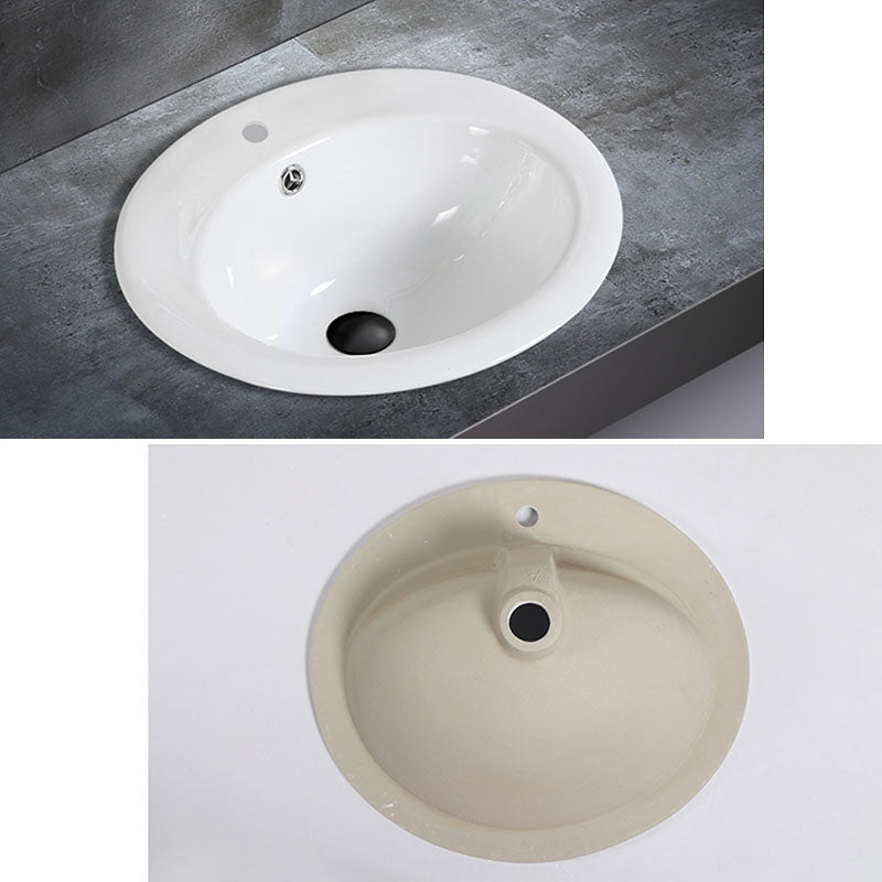 Classical Basin Sink Solid Color Porcelain Bathroom Sink in White Clearhalo 'Bathroom Remodel & Bathroom Fixtures' 'Bathroom Sinks & Faucet Components' 'Bathroom Sinks' 'bathroom_sink' 'Home Improvement' 'home_improvement' 'home_improvement_bathroom_sink' 6871845