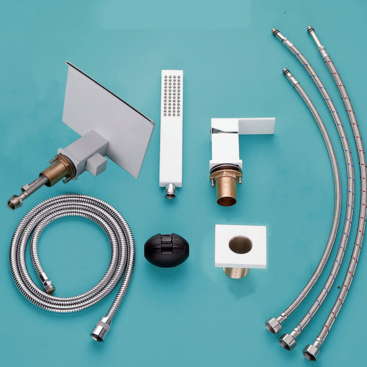 Modern Style Roman Tub Filler Deck-Mount Low Arc Copper Roman Tub Filler Clearhalo 'Bathroom Remodel & Bathroom Fixtures' 'Bathtub Faucets' 'bathtub_faucets' 'Home Improvement' 'home_improvement' 'home_improvement_bathtub_faucets' 6871985