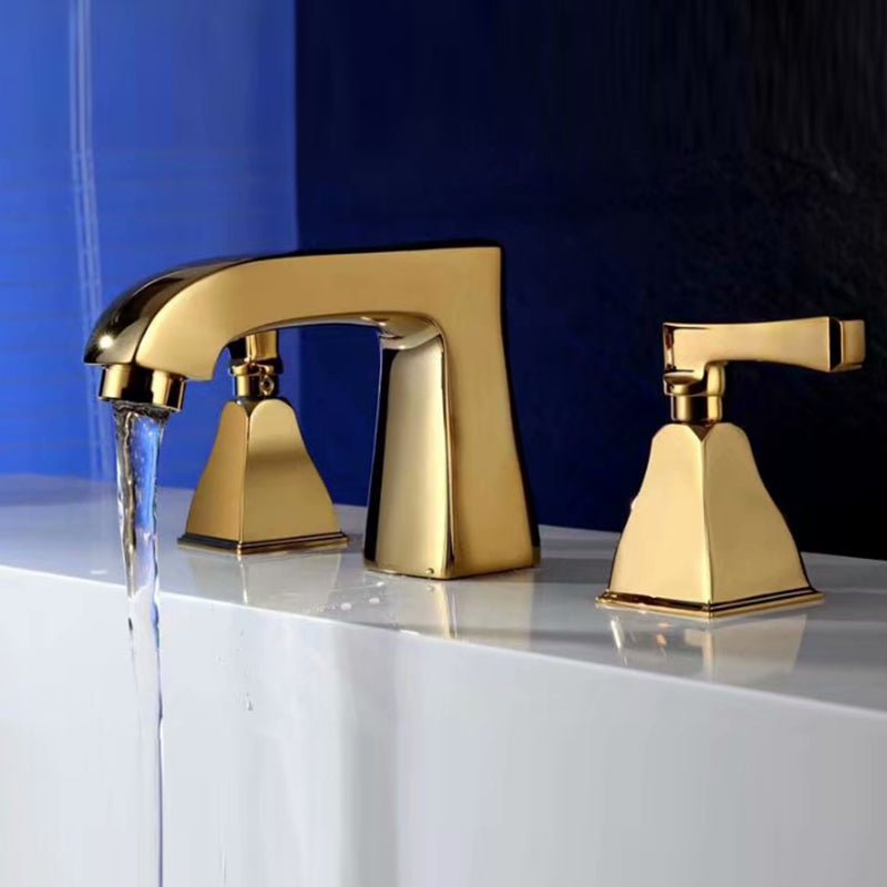 Modern Style Roman Tub Filler Low Arc Deck-Mount Copper Roman Tub Filler Gold 3 Hole Faucets Clearhalo 'Bathroom Remodel & Bathroom Fixtures' 'Bathtub Faucets' 'bathtub_faucets' 'Home Improvement' 'home_improvement' 'home_improvement_bathtub_faucets' 6871995
