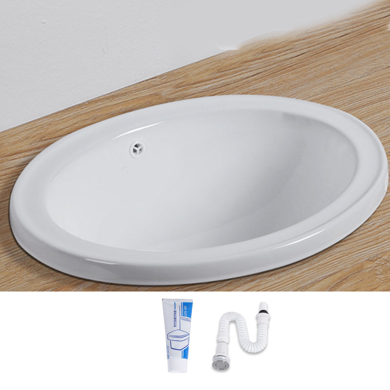 Modern Style Bathroom Sink Oval Porcelain Undermount Bathroom Sink 22"L x 17"W x 8"H Sink Clearhalo 'Bathroom Remodel & Bathroom Fixtures' 'Bathroom Sinks & Faucet Components' 'Bathroom Sinks' 'bathroom_sink' 'Home Improvement' 'home_improvement' 'home_improvement_bathroom_sink' 6914515