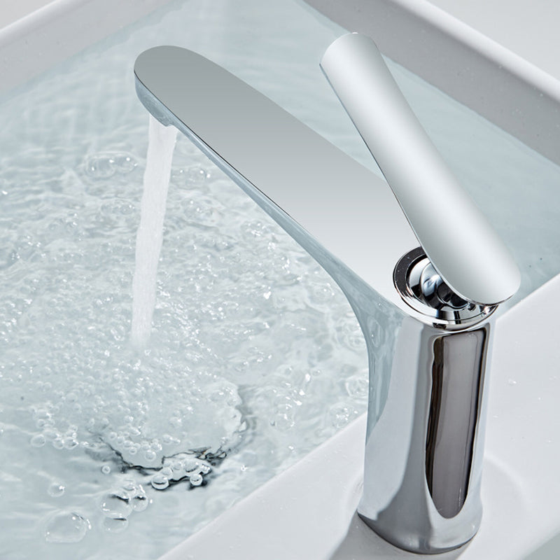 Light Luxury Basin Faucet 6.69" H Modern Brass Vessel Sink Faucet Argento Clearhalo 'Bathroom Remodel & Bathroom Fixtures' 'Bathroom Sink Faucets' 'Bathroom Sinks & Faucet Components' 'bathroom_sink_faucets' 'Casa' 'Home Improvement' 'home_improvement' 'home_improvement_bathroom_sink_faucets' 6926468