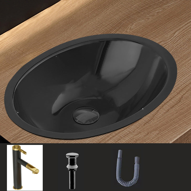 Oval Undermount Bathroom Sink Stainless Steel Shut-Off Valve Included Bathroom Sink Black Pulling Sink with Faucet Clearhalo 'Bathroom Remodel & Bathroom Fixtures' 'Bathroom Sinks & Faucet Components' 'Bathroom Sinks' 'bathroom_sink' 'Home Improvement' 'home_improvement' 'home_improvement_bathroom_sink' 6926758