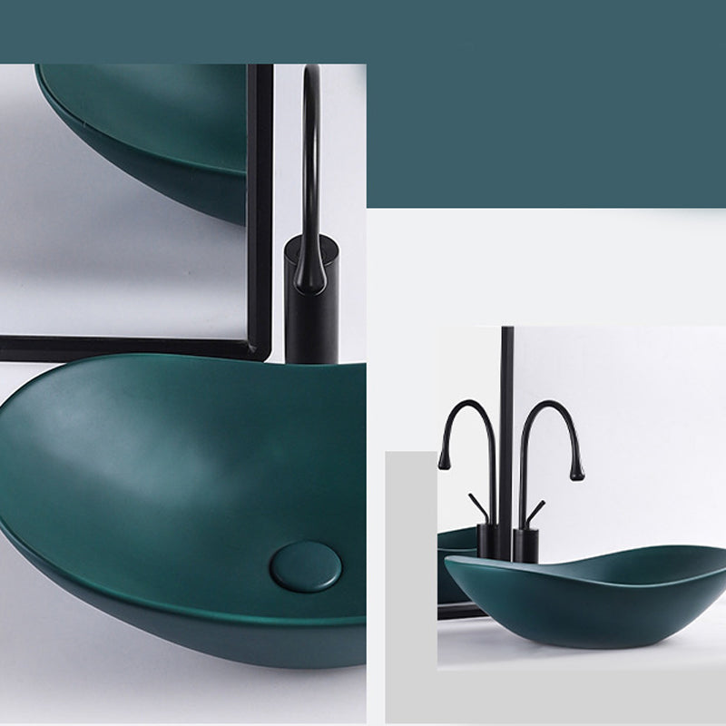 Modern Vessel Lavatory Sink Oval Porcelain with Faucet Vessel Sink Clearhalo 'Bathroom Remodel & Bathroom Fixtures' 'Bathroom Sinks & Faucet Components' 'Bathroom Sinks' 'bathroom_sink' 'Home Improvement' 'home_improvement' 'home_improvement_bathroom_sink' 6926796