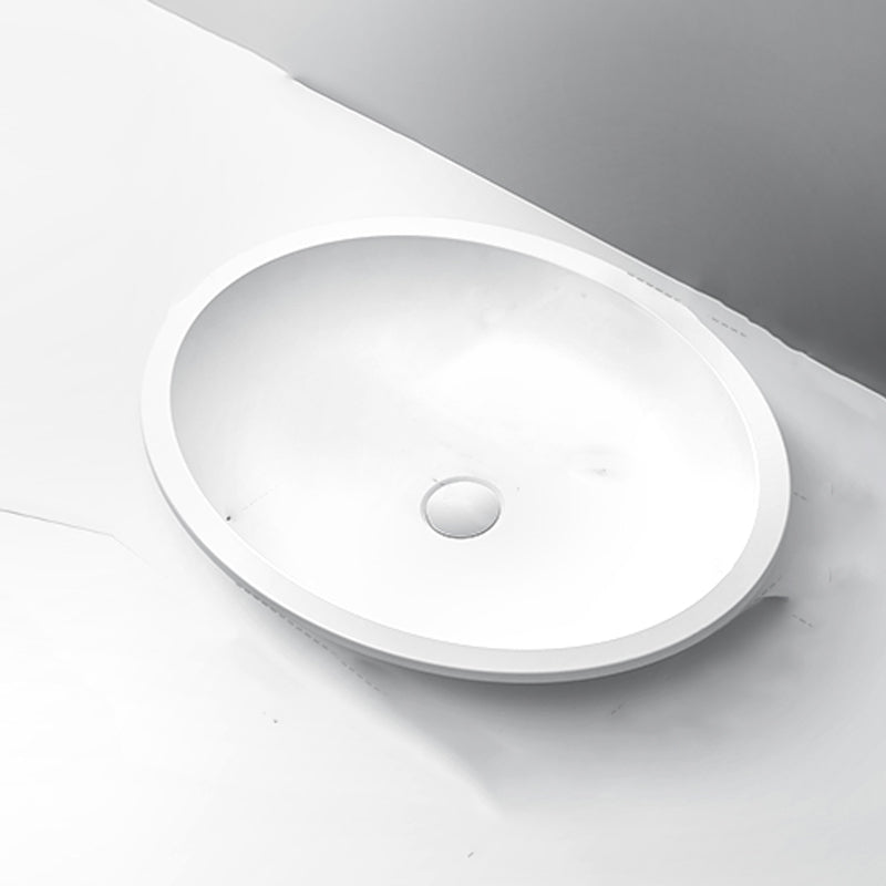 Oval Porcelain Vessel Sink Modern Bathroom Sink with Overflow(Not Including Faucet) White Bowl Clearhalo 'Bathroom Remodel & Bathroom Fixtures' 'Bathroom Sinks & Faucet Components' 'Bathroom Sinks' 'bathroom_sink' 'Home Improvement' 'home_improvement' 'home_improvement_bathroom_sink' 6926839