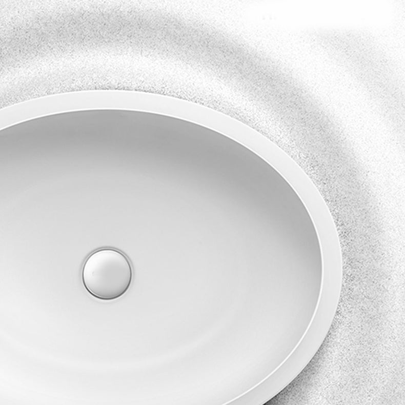 Oval Porcelain Vessel Sink Modern Bathroom Sink with Overflow(Not Including Faucet) Clearhalo 'Bathroom Remodel & Bathroom Fixtures' 'Bathroom Sinks & Faucet Components' 'Bathroom Sinks' 'bathroom_sink' 'Home Improvement' 'home_improvement' 'home_improvement_bathroom_sink' 6926845