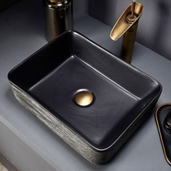 Modern Bathroom Sink Black Oval Ceramic Bathroom Sink with Faucet Clearhalo 'Bathroom Remodel & Bathroom Fixtures' 'Bathroom Sinks & Faucet Components' 'Bathroom Sinks' 'bathroom_sink' 'Home Improvement' 'home_improvement' 'home_improvement_bathroom_sink' 6926931