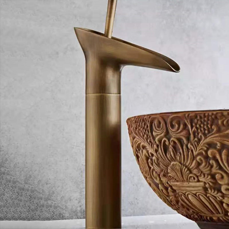 Circular Single Handle Faucet Country Style Basin Lavatory Faucet Bronze Clearhalo 'Bathroom Remodel & Bathroom Fixtures' 'Bathroom Sink Faucets' 'Bathroom Sinks & Faucet Components' 'bathroom_sink_faucets' 'Home Improvement' 'home_improvement' 'home_improvement_bathroom_sink_faucets' 6942276