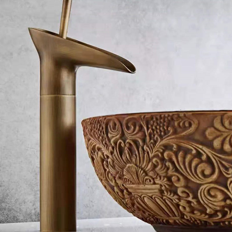 Circular Single Handle Faucet Country Style Basin Lavatory Faucet Clearhalo 'Bathroom Remodel & Bathroom Fixtures' 'Bathroom Sink Faucets' 'Bathroom Sinks & Faucet Components' 'bathroom_sink_faucets' 'Home Improvement' 'home_improvement' 'home_improvement_bathroom_sink_faucets' 6942283