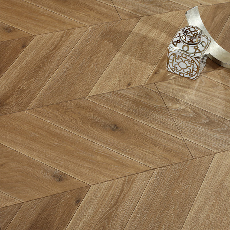 Wooden Modern Laminate Flooring Click Lock Stain Resistant Plank Flooring Light Wood Clearhalo 'Flooring 'Home Improvement' 'home_improvement' 'home_improvement_laminate_flooring' 'Laminate Flooring' 'laminate_flooring' Walls and Ceiling' 6951918