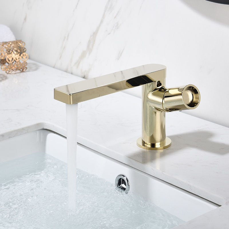 Modern Brass Bathroom Faucet Knob Handles Deck-mount Fixed Faucet Gold Short Clearhalo 'Bathroom Remodel & Bathroom Fixtures' 'Bathtub Faucets' 'bathtub_faucets' 'Home Improvement' 'home_improvement' 'home_improvement_bathtub_faucets' 6952796